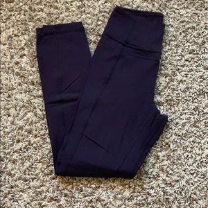 Lululemon aligns size 4 dark purple
